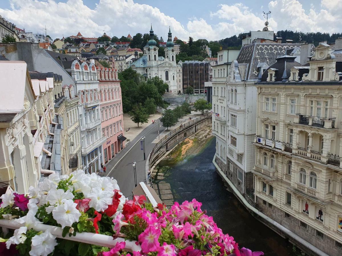 Madonna Apartments Karlovy Vary Luaran gambar