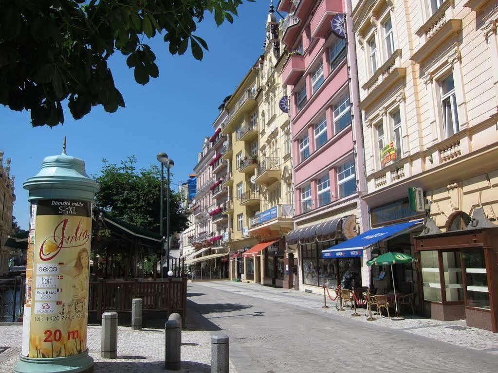 Madonna Apartments Karlovy Vary Luaran gambar