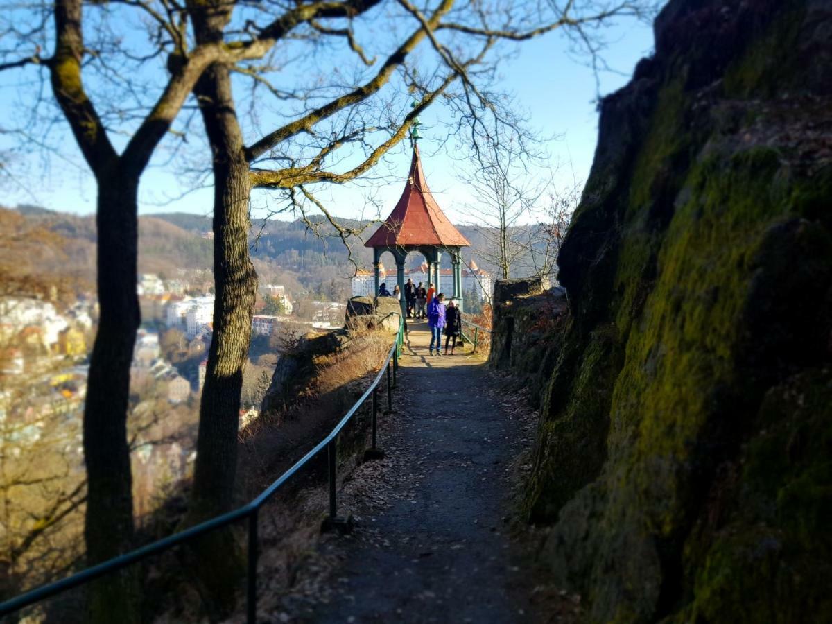 Madonna Apartments Karlovy Vary Luaran gambar