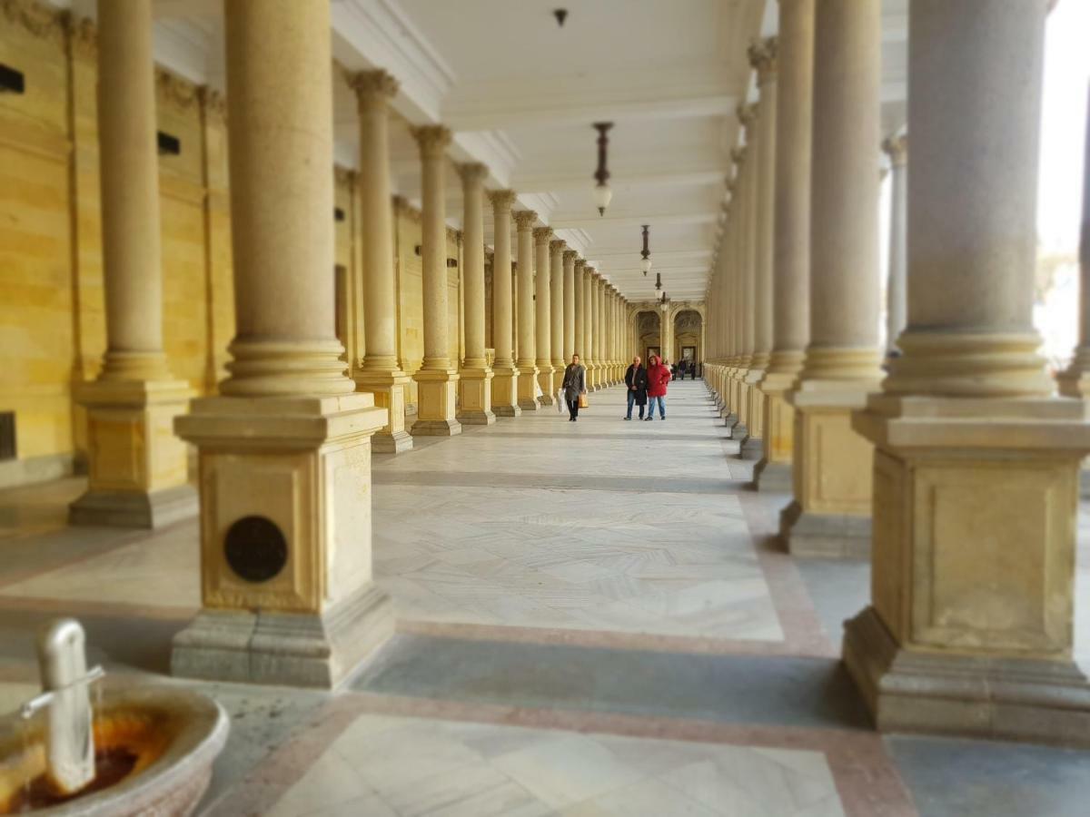 Madonna Apartments Karlovy Vary Luaran gambar
