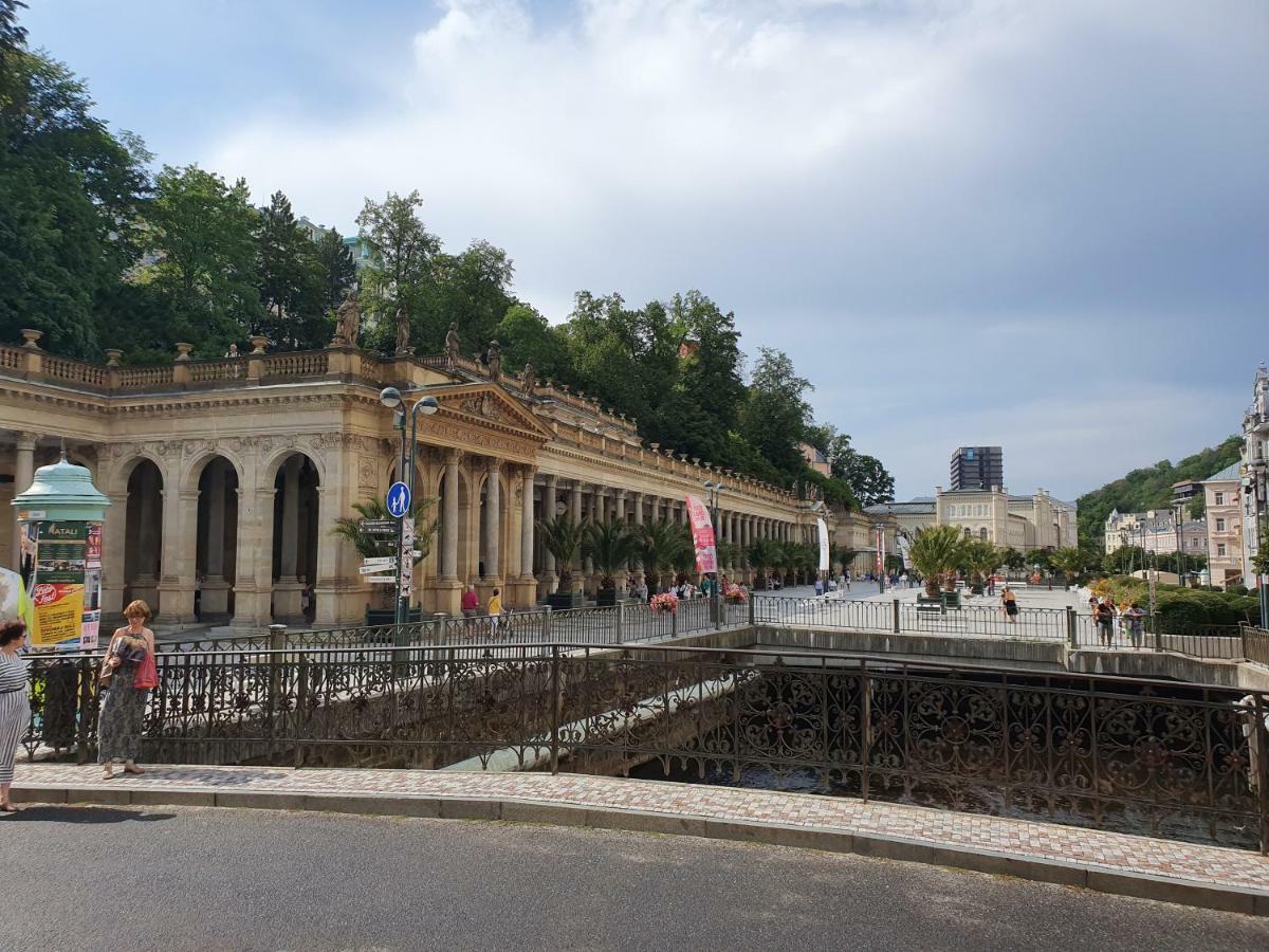 Madonna Apartments Karlovy Vary Luaran gambar