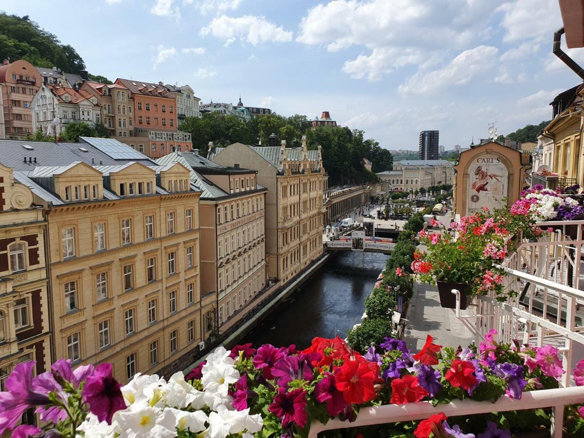 Madonna Apartments Karlovy Vary Luaran gambar