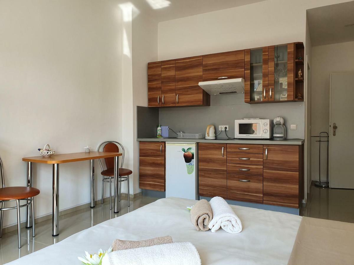 Madonna Apartments Karlovy Vary Luaran gambar