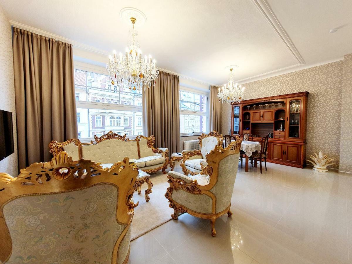 Madonna Apartments Karlovy Vary Luaran gambar