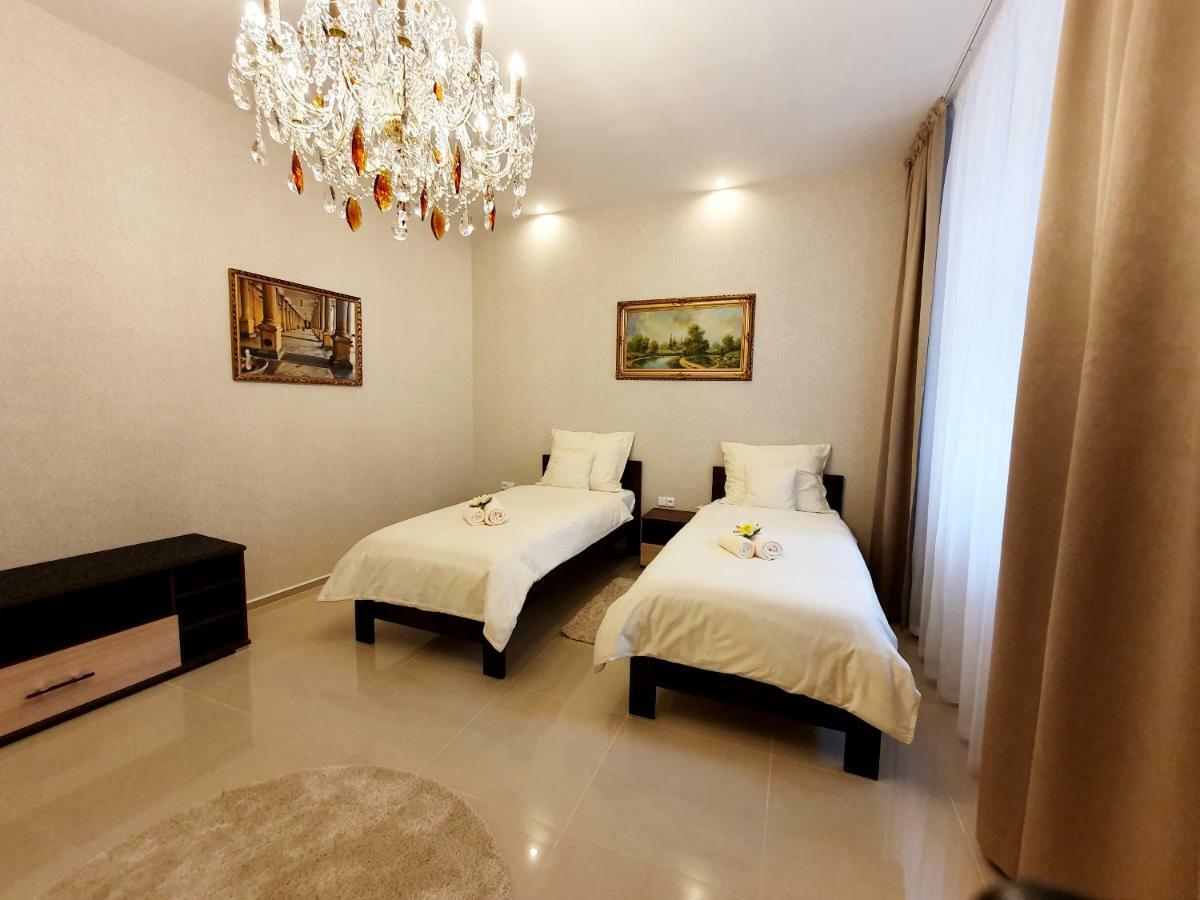 Madonna Apartments Karlovy Vary Luaran gambar