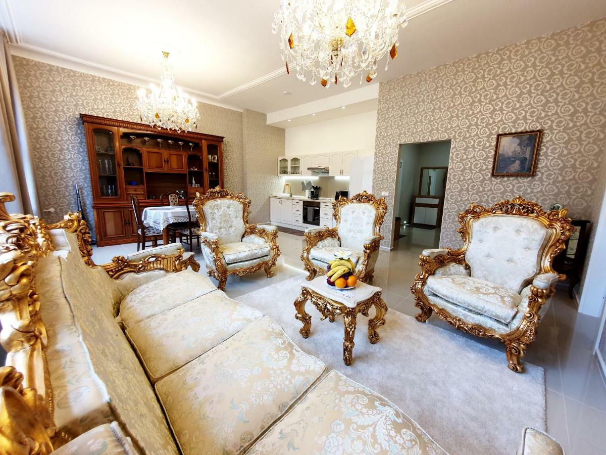 Madonna Apartments Karlovy Vary Luaran gambar