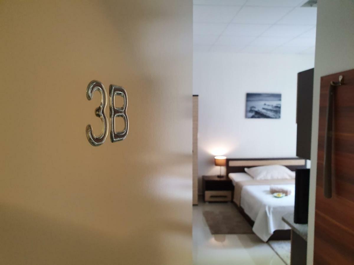 Madonna Apartments Karlovy Vary Luaran gambar